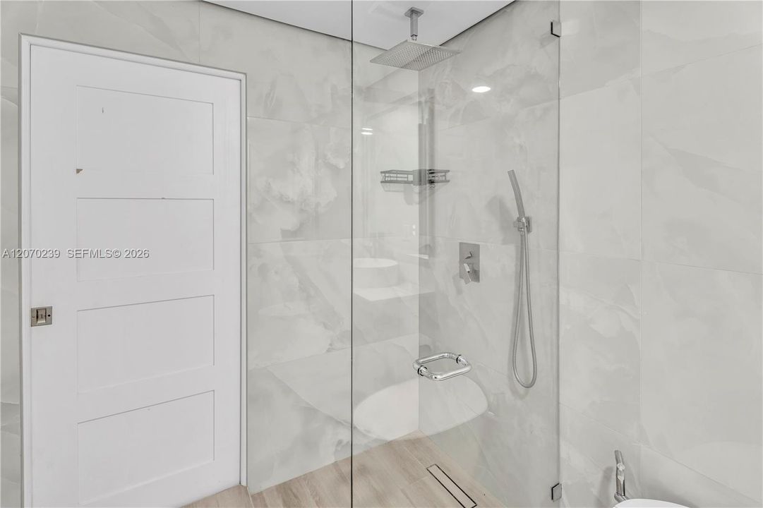 For Rent: $4,800 (4 beds, 3 baths, 2104 Square Feet)