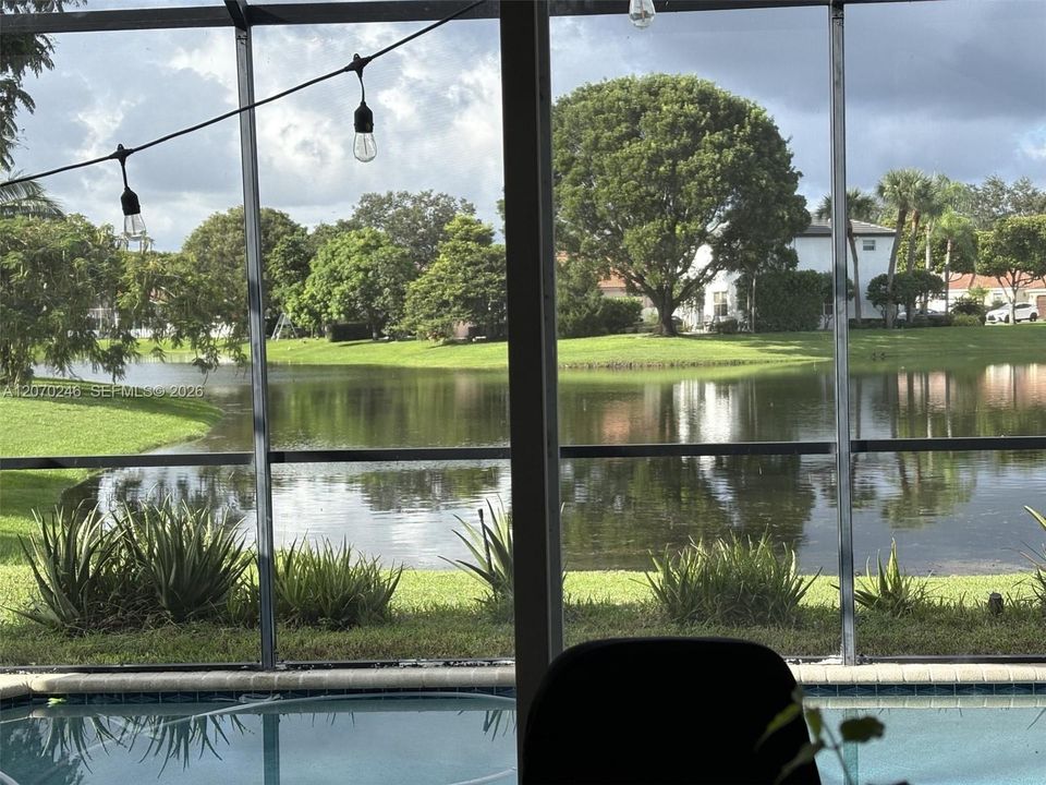 For Rent: $5,000 (6 beds, 3 baths, 3054 Square Feet)