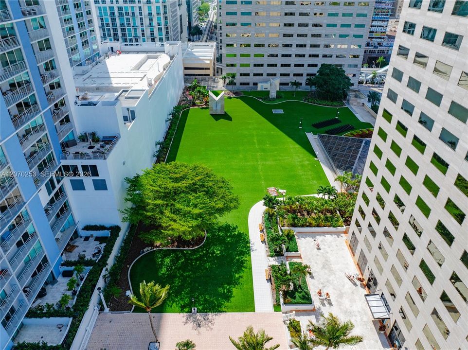 For Rent: $3,100 (1 beds, 1 baths, 846 Square Feet)