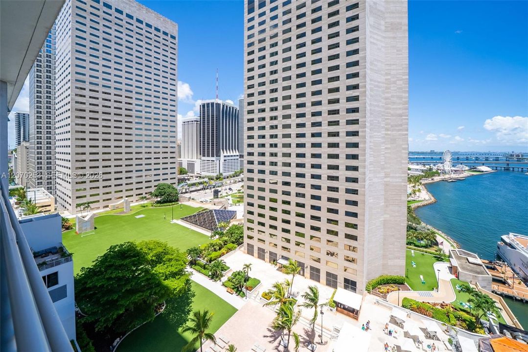 For Rent: $3,100 (1 beds, 1 baths, 846 Square Feet)