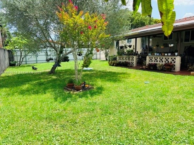 For Sale: $649,000 (4 beds, 2 baths, 1375 Square Feet)