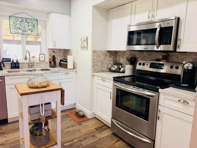 For Sale: $649,000 (4 beds, 2 baths, 1375 Square Feet)