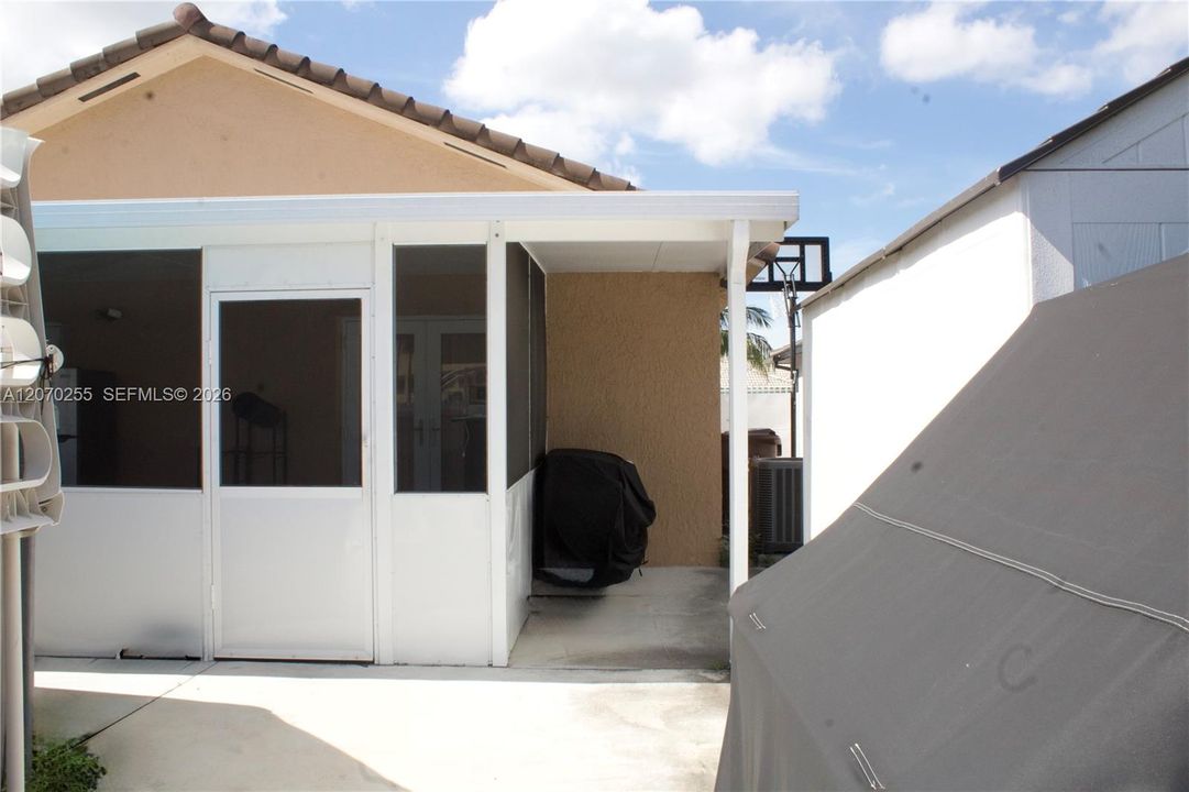 For Sale: $615,000 (4 beds, 2 baths, 1458 Square Feet)