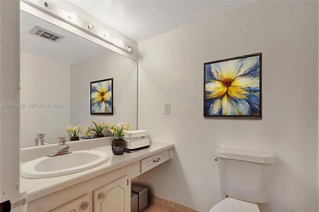 En Venta: $194,000 (1 camas, 1 baños, 913 Pies cuadrados)