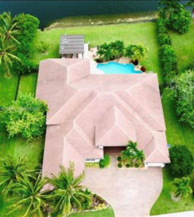 En Venta: $1,599,999 (6 camas, 4 baños, 4635 Pies cuadrados)