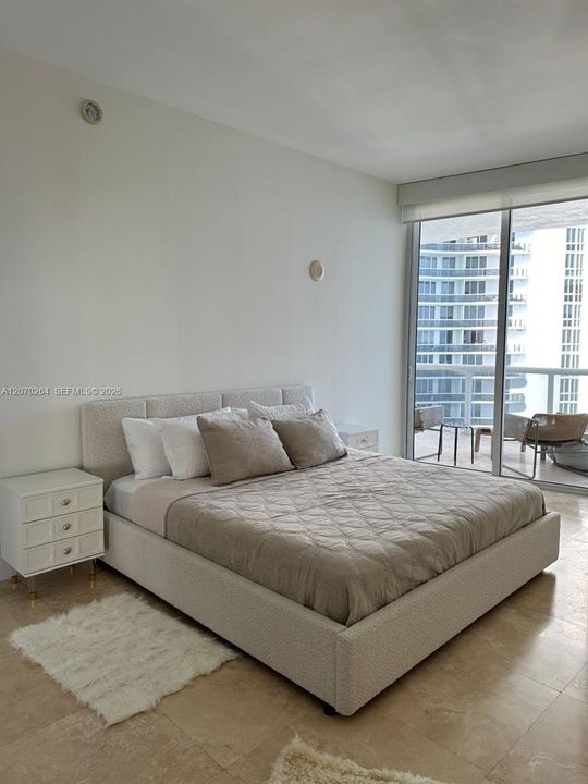 For Rent: $8,750 (2 beds, 3 baths, 1935 Square Feet)