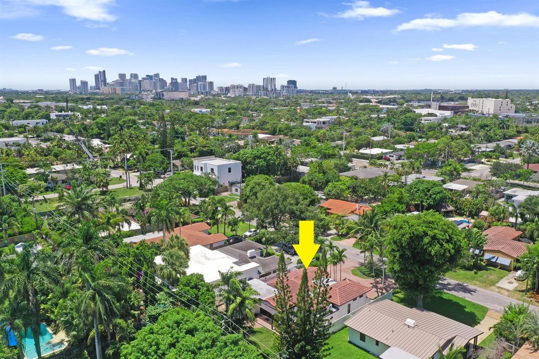 32-aerial to downtown DJI_0305