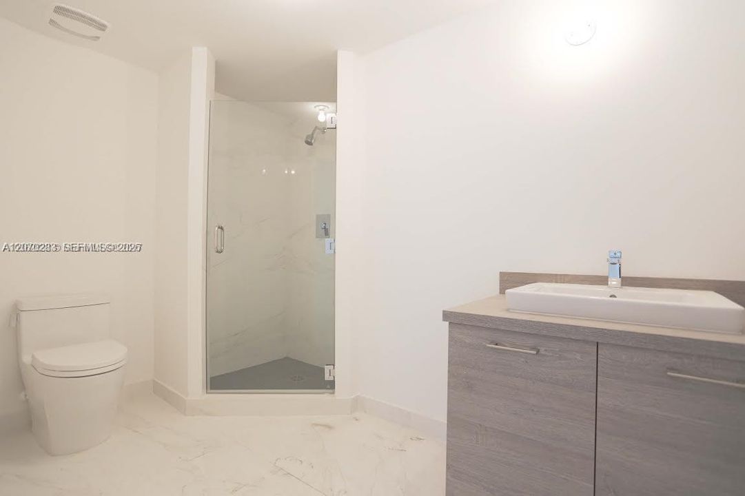 For Rent: $6,000 (2 beds, 3 baths, 1553 Square Feet)