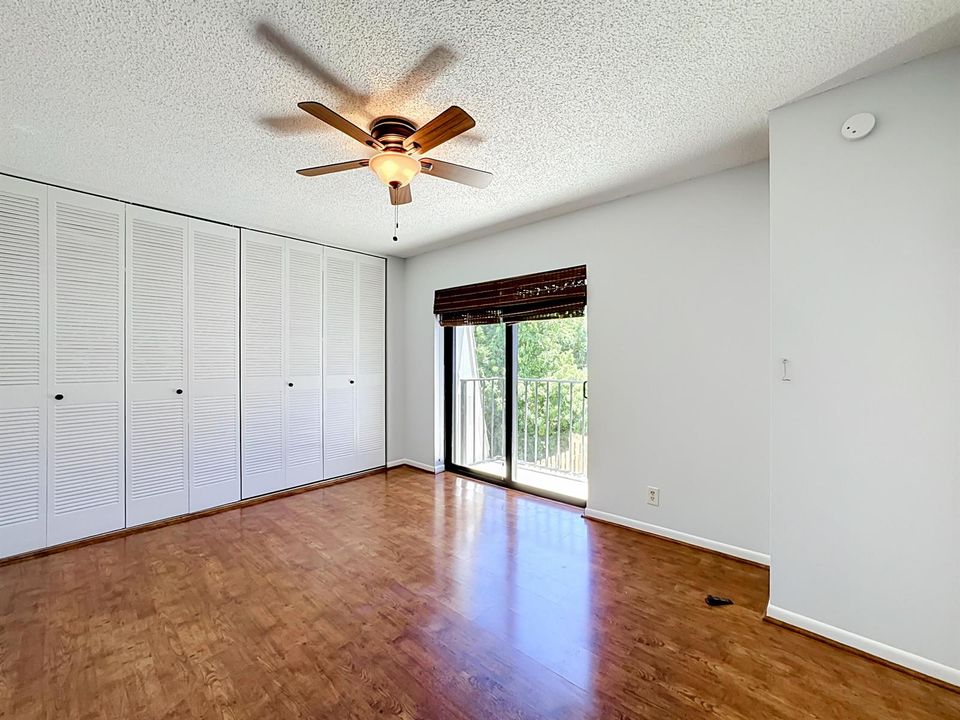 3192 SE Brook Street-37