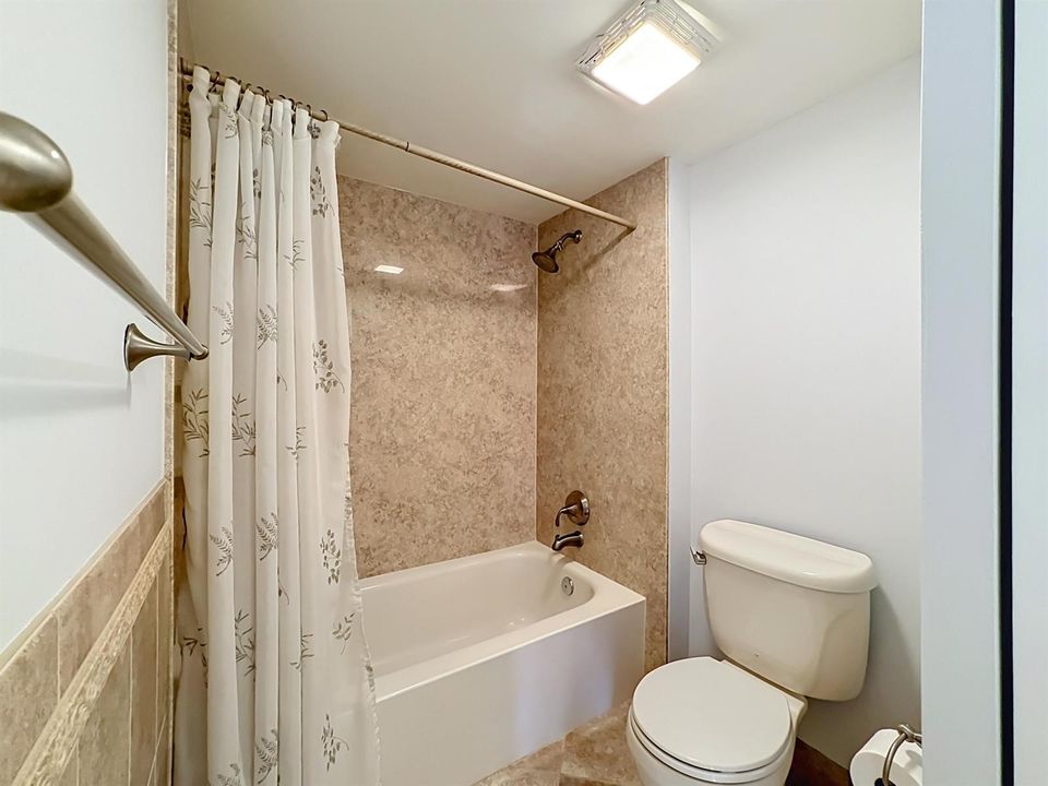 3192 SE Brook Street-39