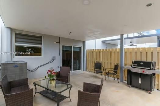 For Rent: $3,200 (3 beds, 3 baths, 1300 Square Feet)