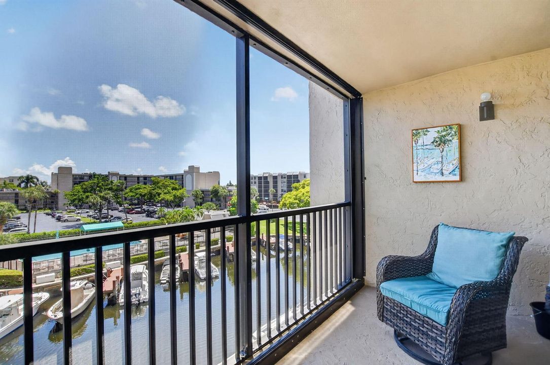 Screened Balcony
