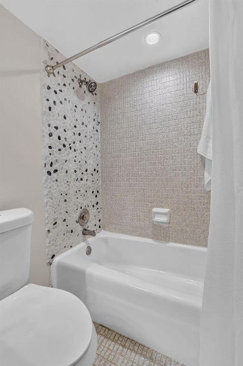 Combo Tub/Shower