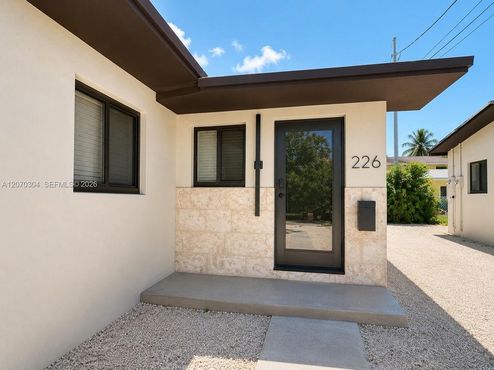 В аренду: $2,900 (2 спален, 1 ванн, 792 Квадратных фут)
