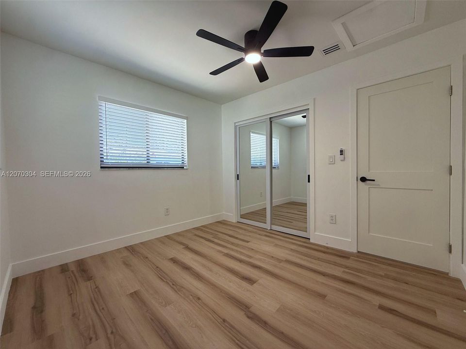 В аренду: $2,900 (2 спален, 1 ванн, 792 Квадратных фут)