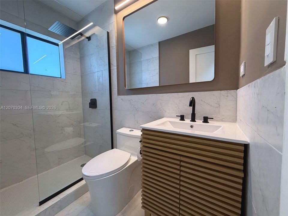 В аренду: $2,900 (2 спален, 1 ванн, 792 Квадратных фут)