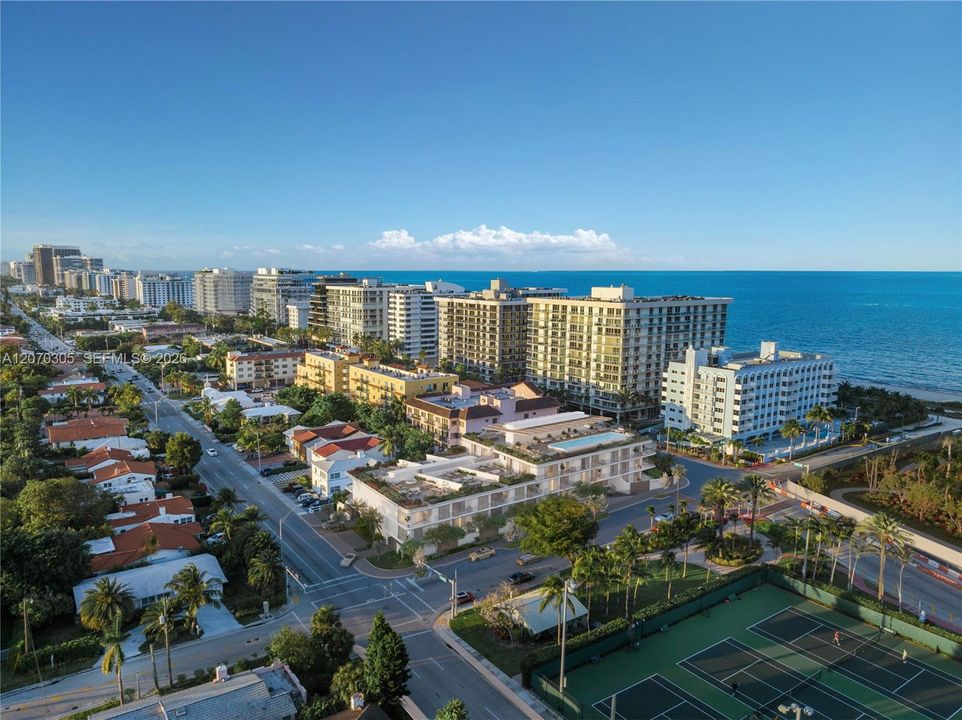 For Sale: $2,995,000 (2 beds, 2 baths, 1453 Square Feet)