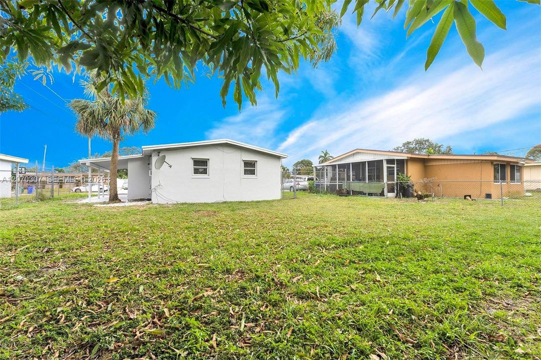 For Rent: $2,500 (4 beds, 1 baths, 1031 Square Feet)