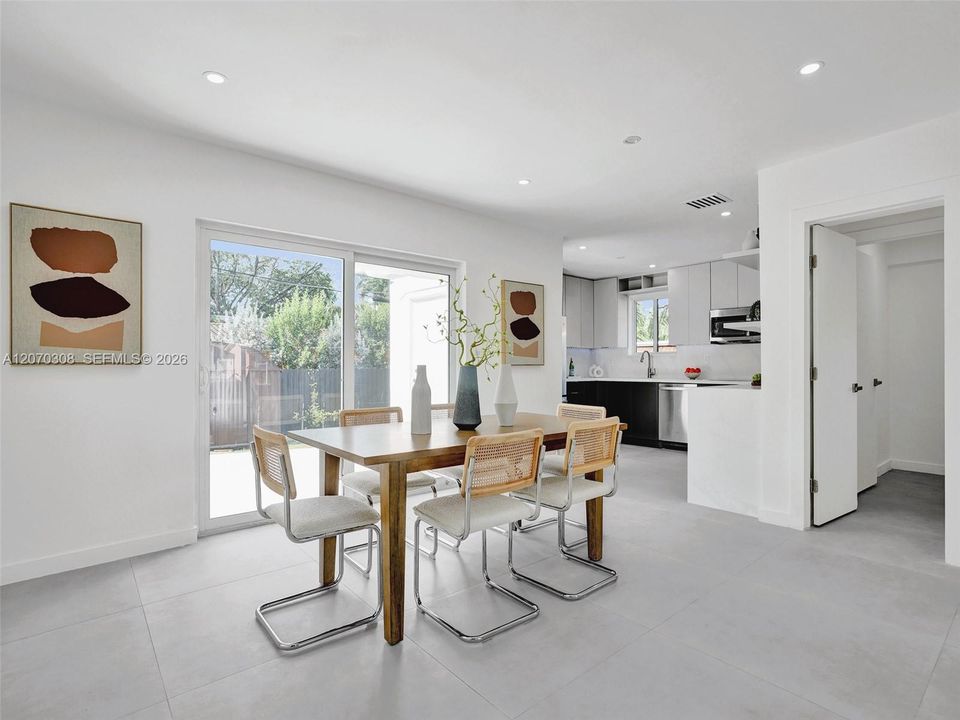For Sale: $839,900 (3 beds, 2 baths, 1387 Square Feet)