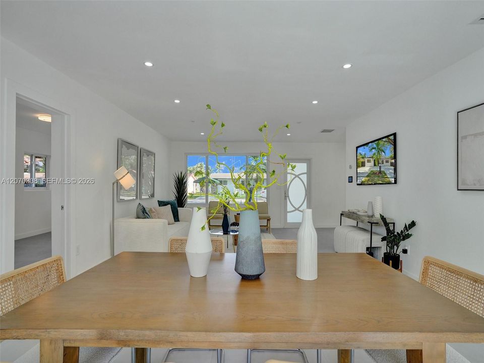 For Sale: $839,900 (3 beds, 2 baths, 1387 Square Feet)