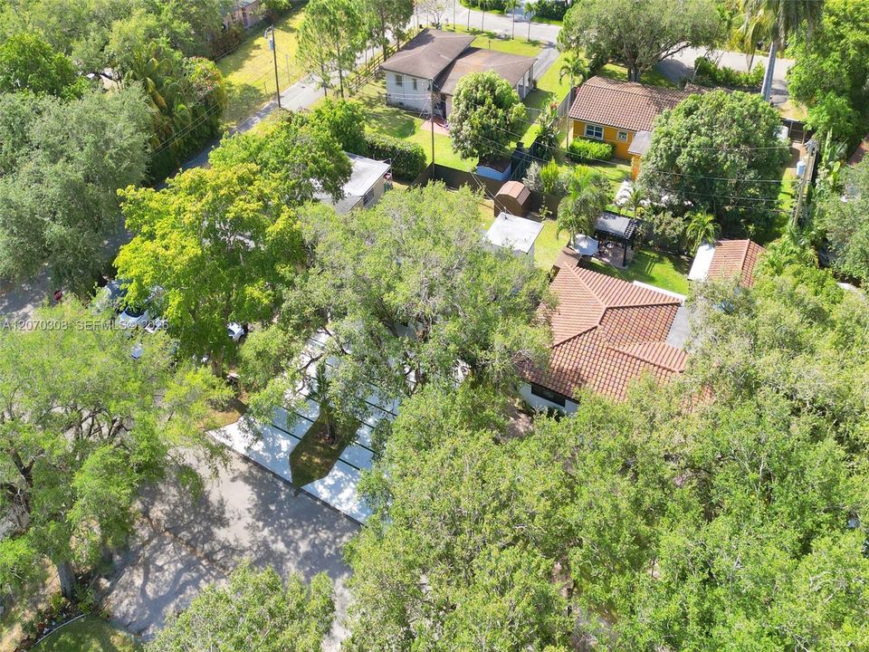 For Sale: $839,900 (3 beds, 2 baths, 1387 Square Feet)