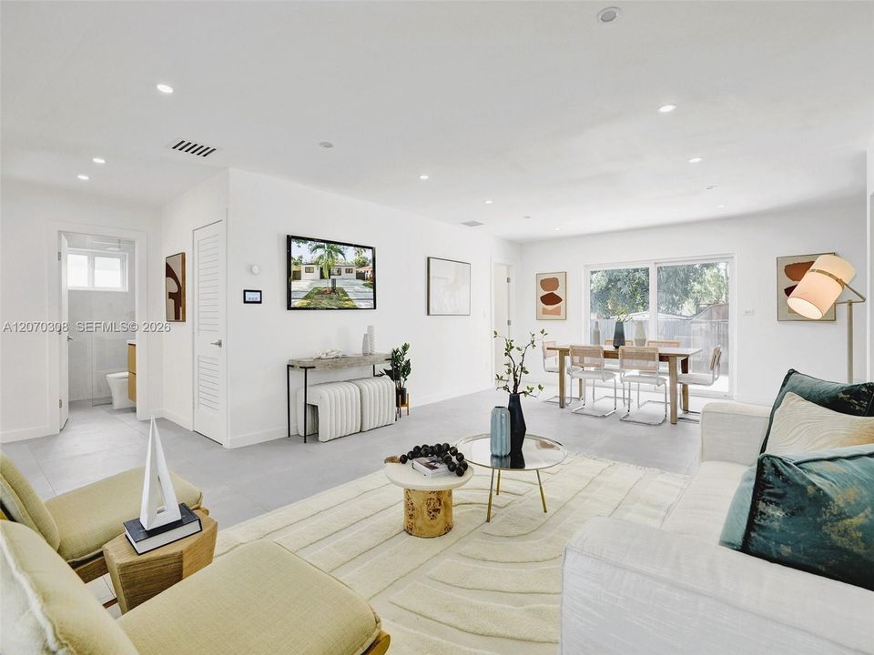 For Sale: $839,900 (3 beds, 2 baths, 1387 Square Feet)