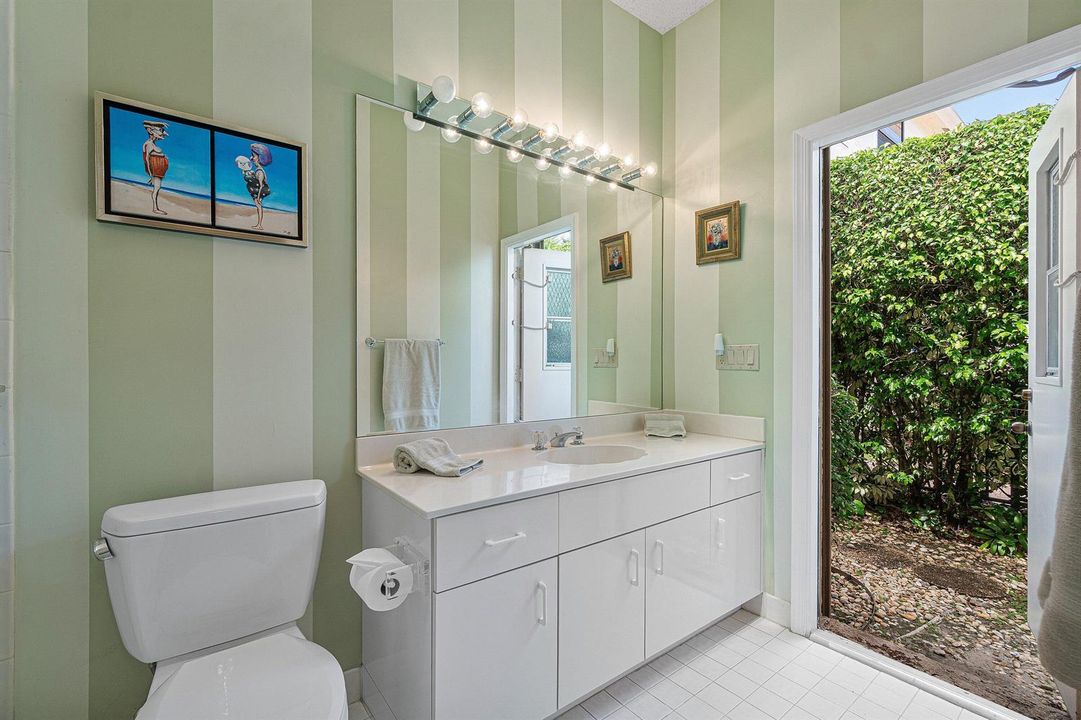 2nd Bathroom