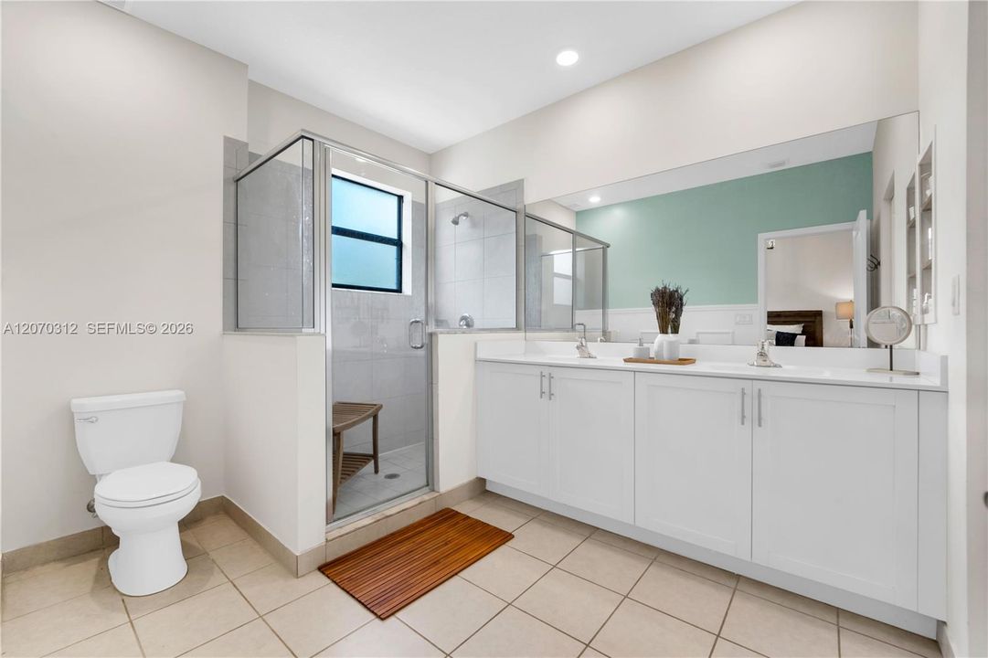 For Sale: $450,000 (3 beds, 2 baths, 1442 Square Feet)