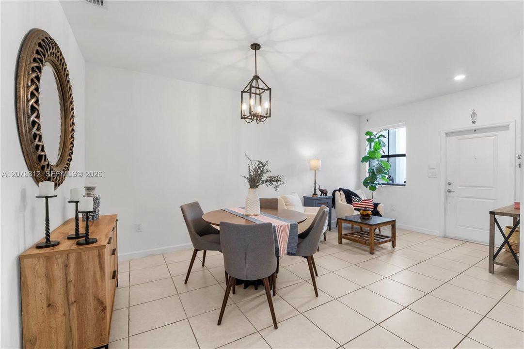 For Sale: $450,000 (3 beds, 2 baths, 1442 Square Feet)