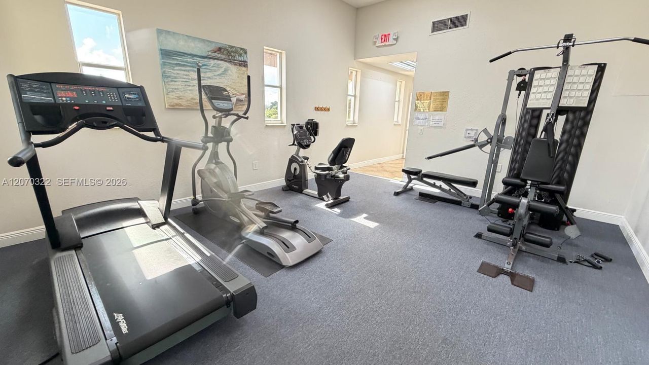For Rent: $2,800 (3 beds, 2 baths, 1445 Square Feet)