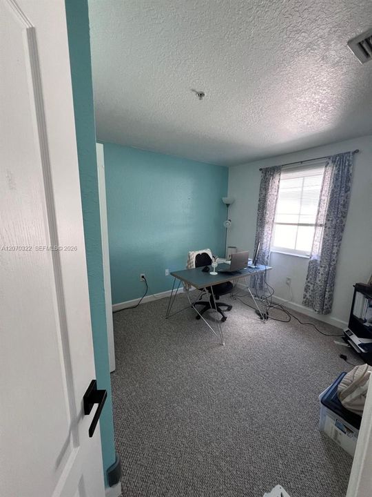 For Rent: $2,800 (3 beds, 2 baths, 1445 Square Feet)