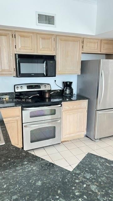 En Renta: $3,200 (2 camas, 2 baños, 910 Pies cuadrados)