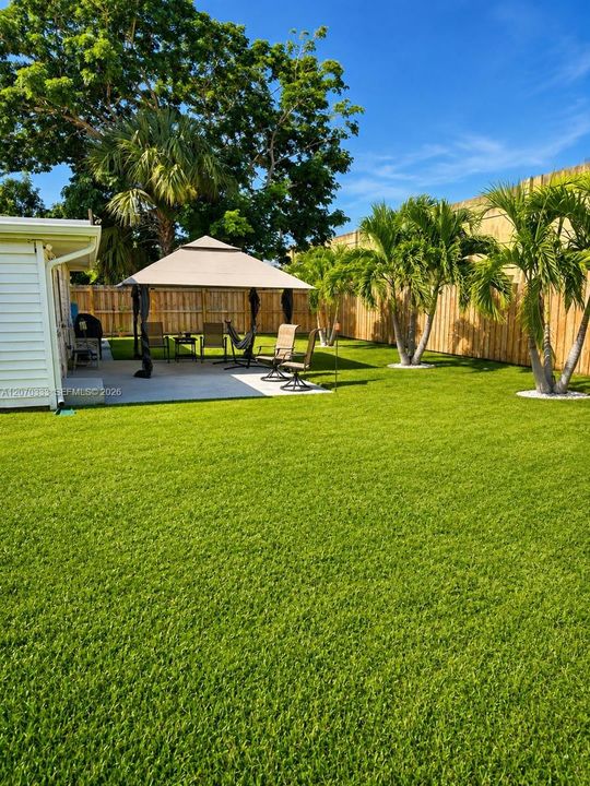 For Sale: $529,000 (4 beds, 2 baths, 1708 Square Feet)