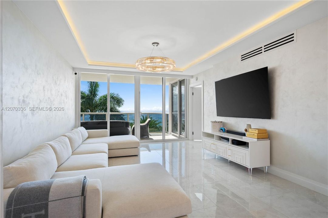 For Sale: $2,450,000 (3 beds, 3 baths, 2150 Square Feet)