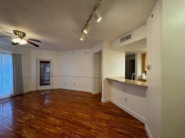 CP angle view of liv room