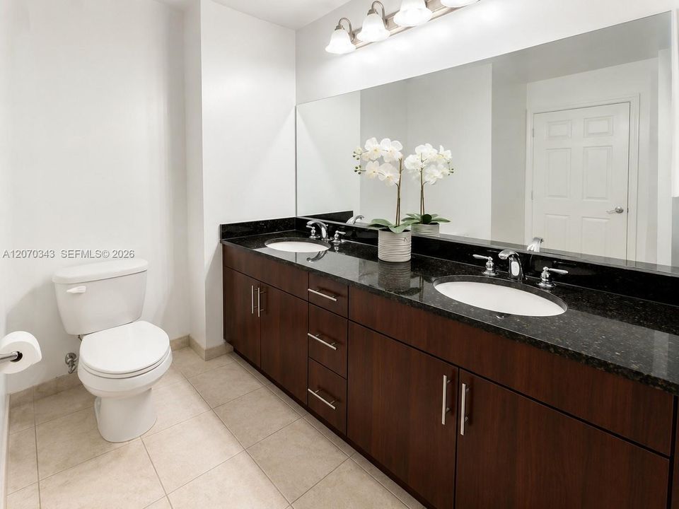 En Venta: $439,000 (2 camas, 2 baños, 1064 Pies cuadrados)