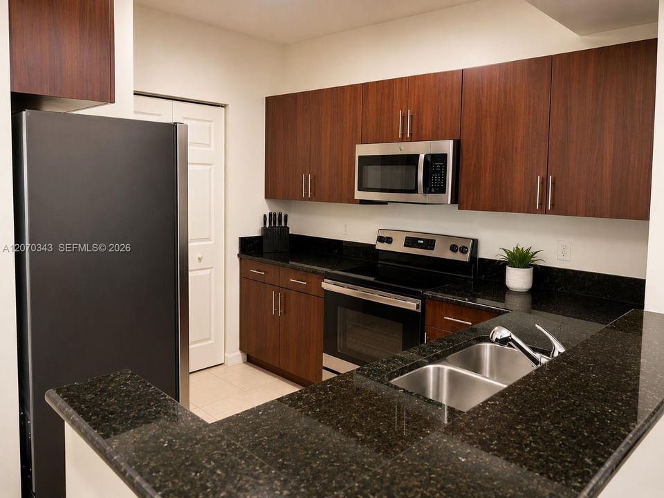 En Venta: $439,000 (2 camas, 2 baños, 1064 Pies cuadrados)