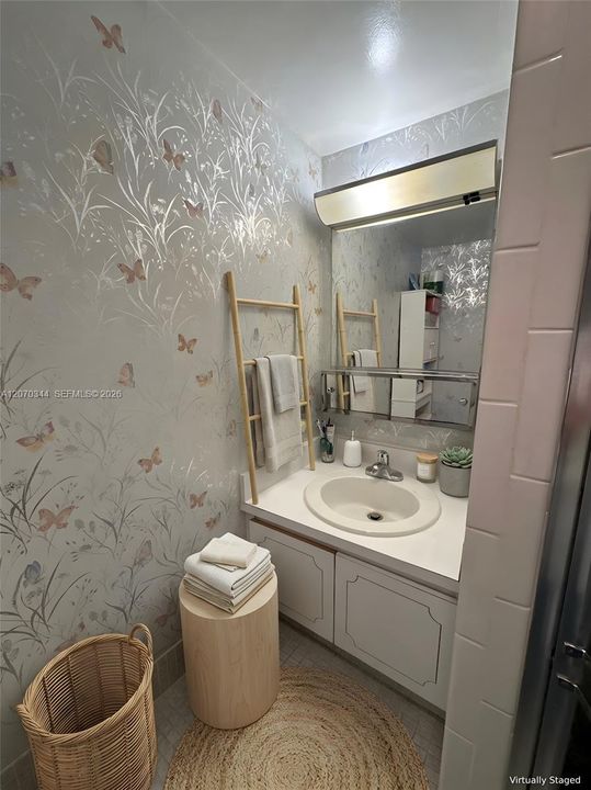 En Venta: $129,000 (2 camas, 2 baños, 867 Pies cuadrados)