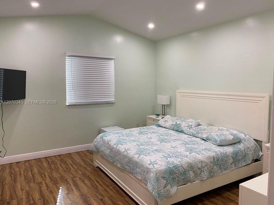For Rent: $3,300 (3 beds, 2 baths, 1507 Square Feet)