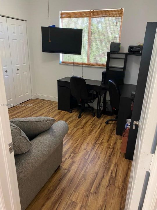For Rent: $3,300 (3 beds, 2 baths, 1507 Square Feet)