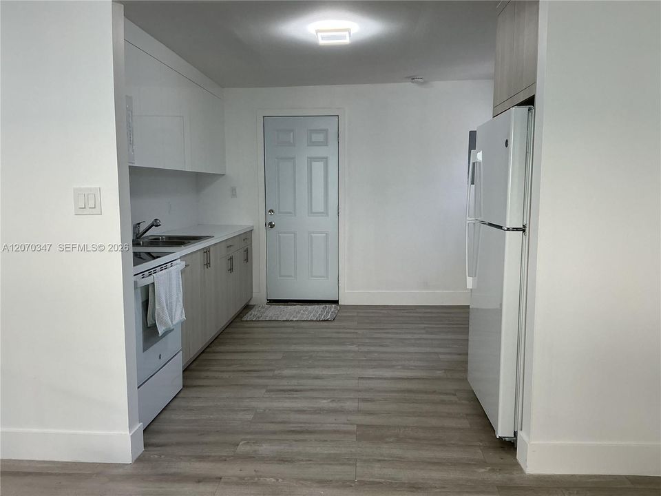 En Renta: $1,895 (2 camas, 1 baños, 832 Pies cuadrados)