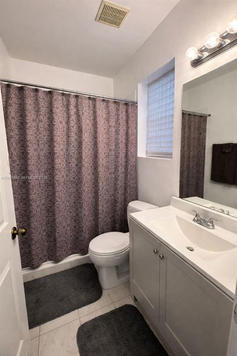 For Sale: $260,000 (3 beds, 2 baths, 1062 Square Feet)