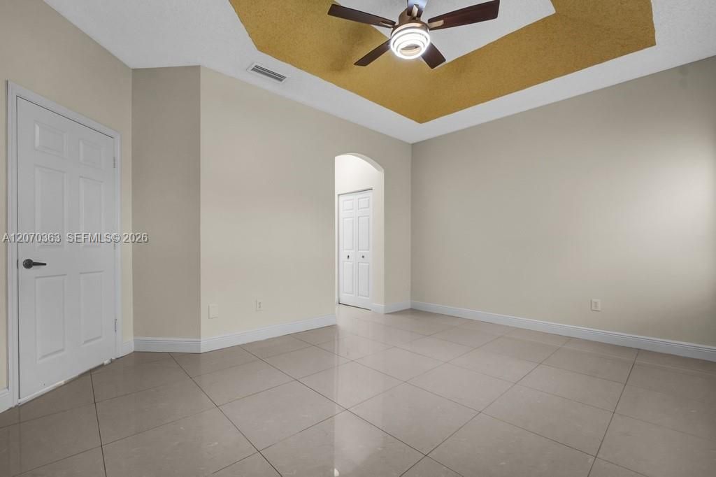 For Rent: $4,300 (4 beds, 2 baths, 2075 Square Feet)