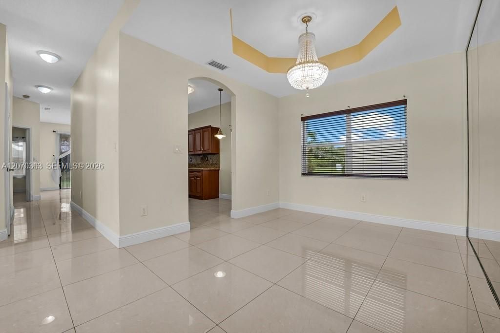 For Rent: $4,300 (4 beds, 2 baths, 2075 Square Feet)