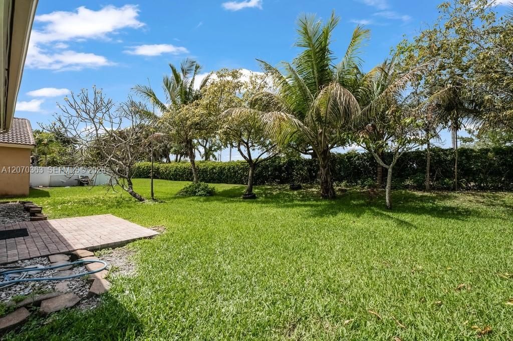 For Rent: $4,300 (4 beds, 2 baths, 2075 Square Feet)