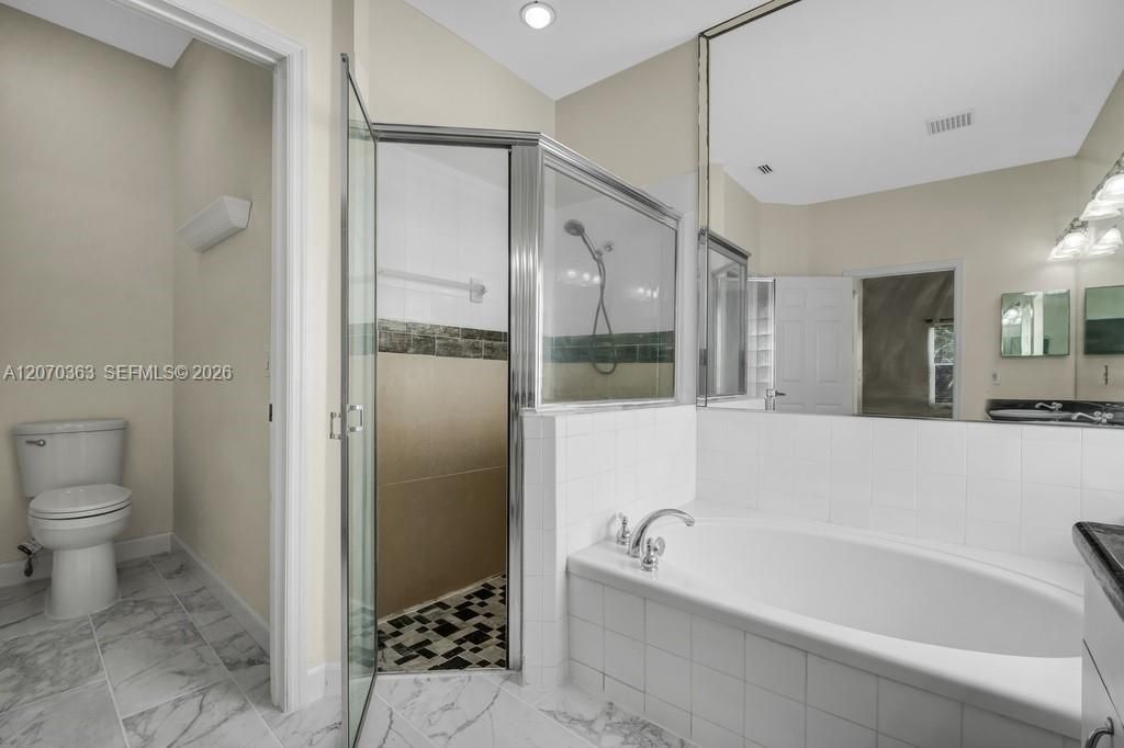 For Rent: $4,300 (4 beds, 2 baths, 2075 Square Feet)