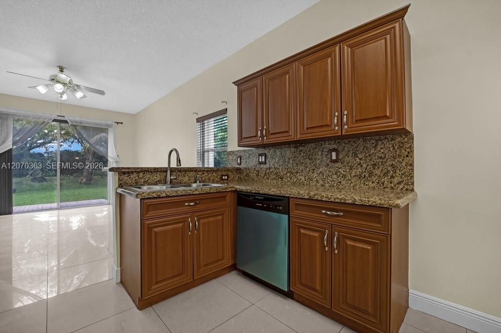 For Rent: $4,300 (4 beds, 2 baths, 2075 Square Feet)