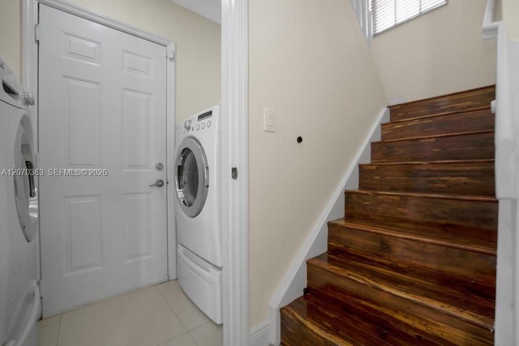 For Rent: $4,300 (4 beds, 2 baths, 2075 Square Feet)