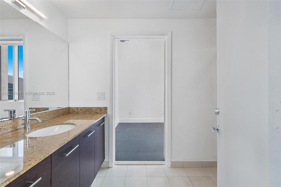 For Rent: $4,300 (3 beds, 2 baths, 1204 Square Feet)