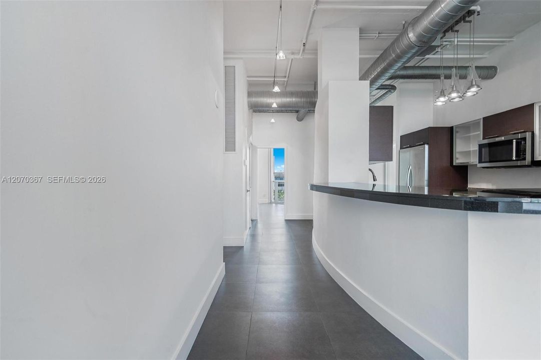 For Rent: $4,300 (3 beds, 2 baths, 1204 Square Feet)